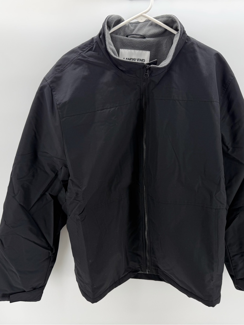 Lands' End Men's Black Lightweight Full-Zip Performance Sport Squall Jacket